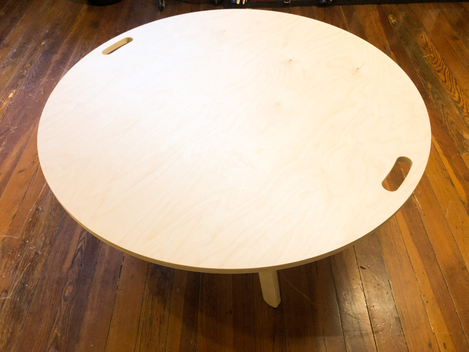 notchtable7 DEZAIN.io